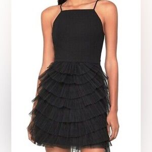 Never worn BCBG MAXAZRIA Casandra Pleated Dress in black size 2